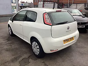 Used 2014 Fiat Punto Pop White - Interior and Exterior details 7