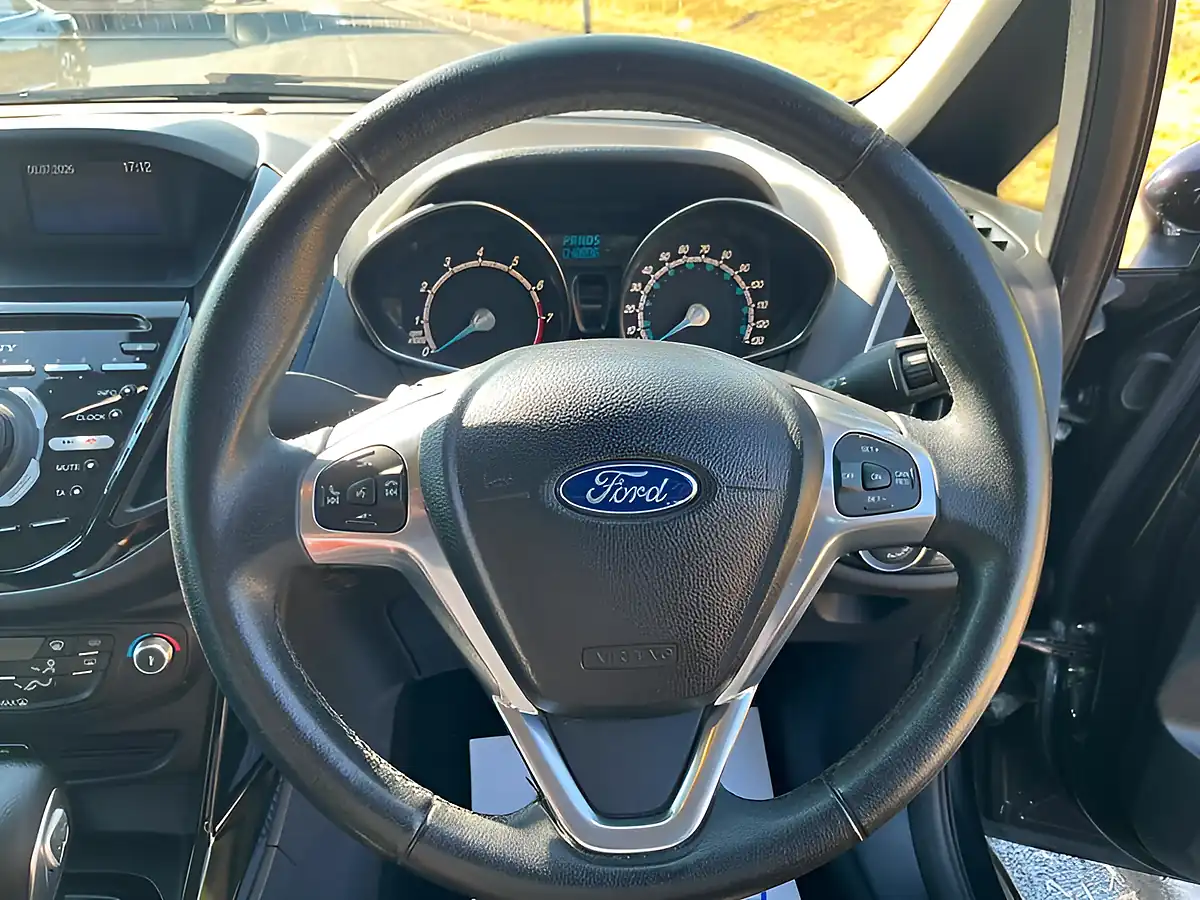 Used 2014 Ford B-Max Titanium Black - Interior and Exterior details 16