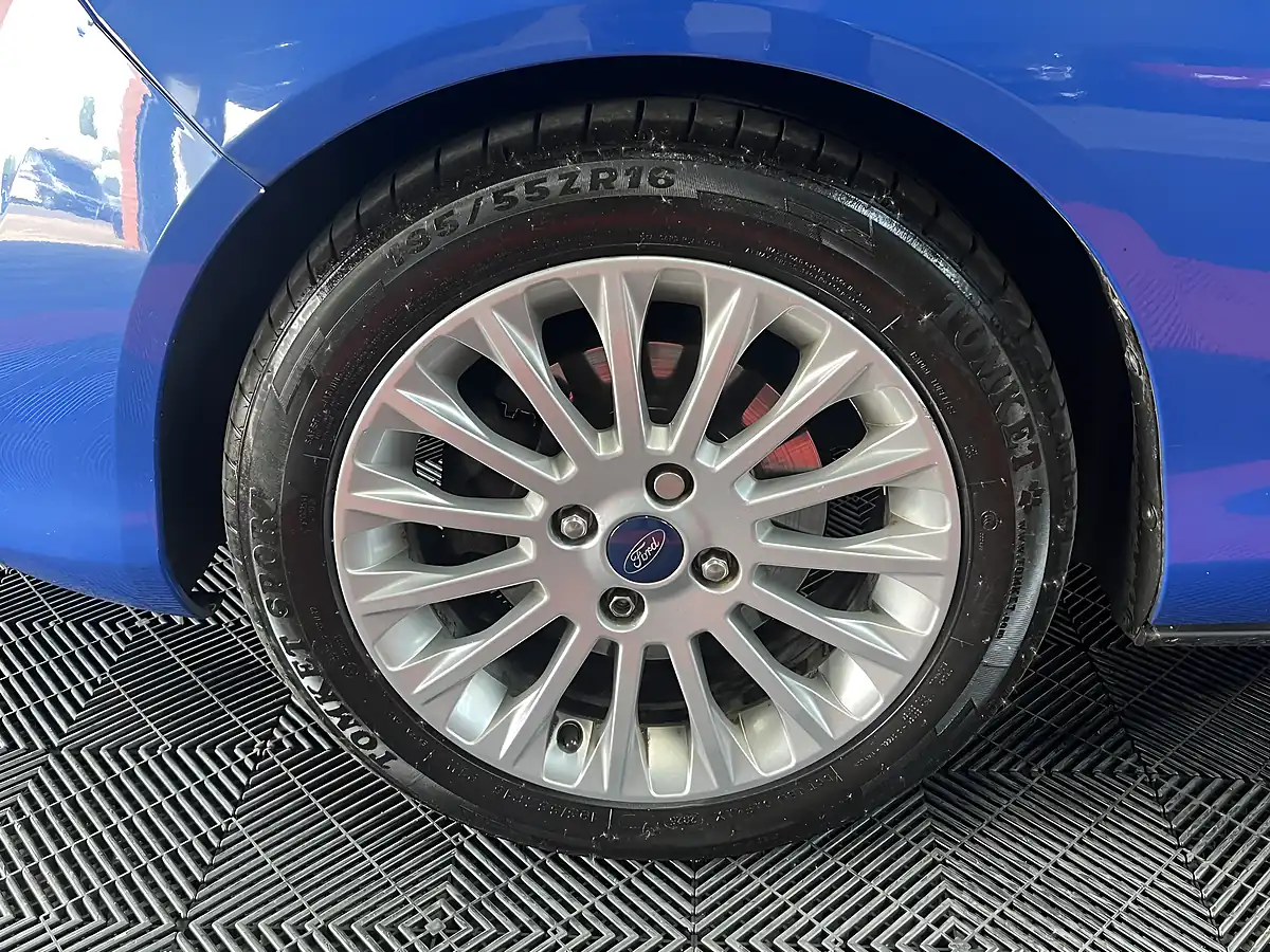 Used 2014 Ford B-Max Titanium Blue - Interior and Exterior details 10