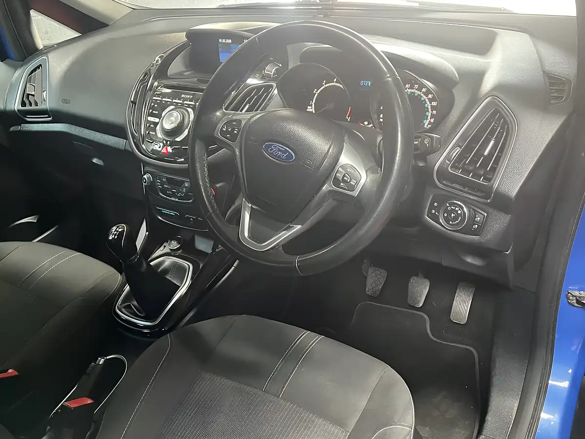 Used 2014 Ford B-Max Titanium Blue - Interior and Exterior details 12