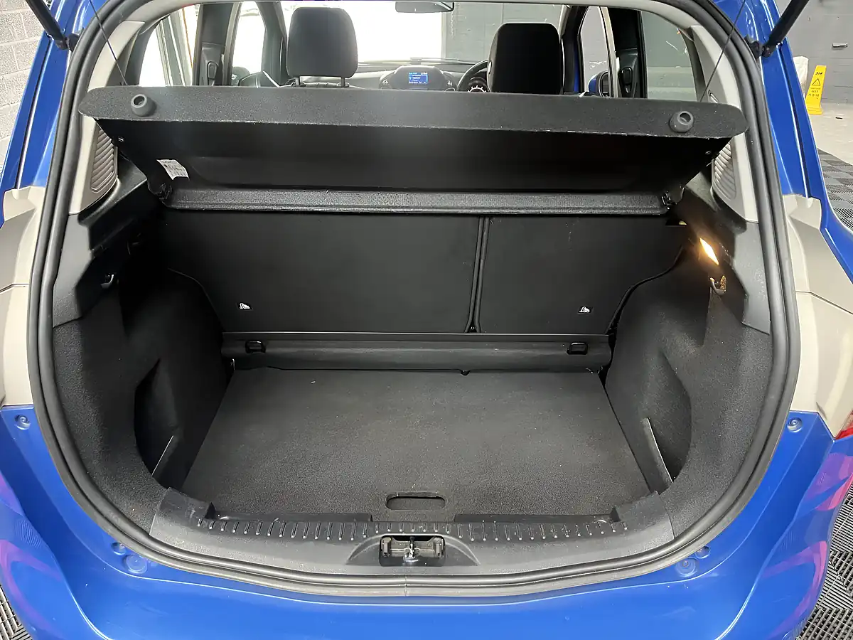 Used 2014 Ford B-Max Titanium Blue - Interior and Exterior details 20