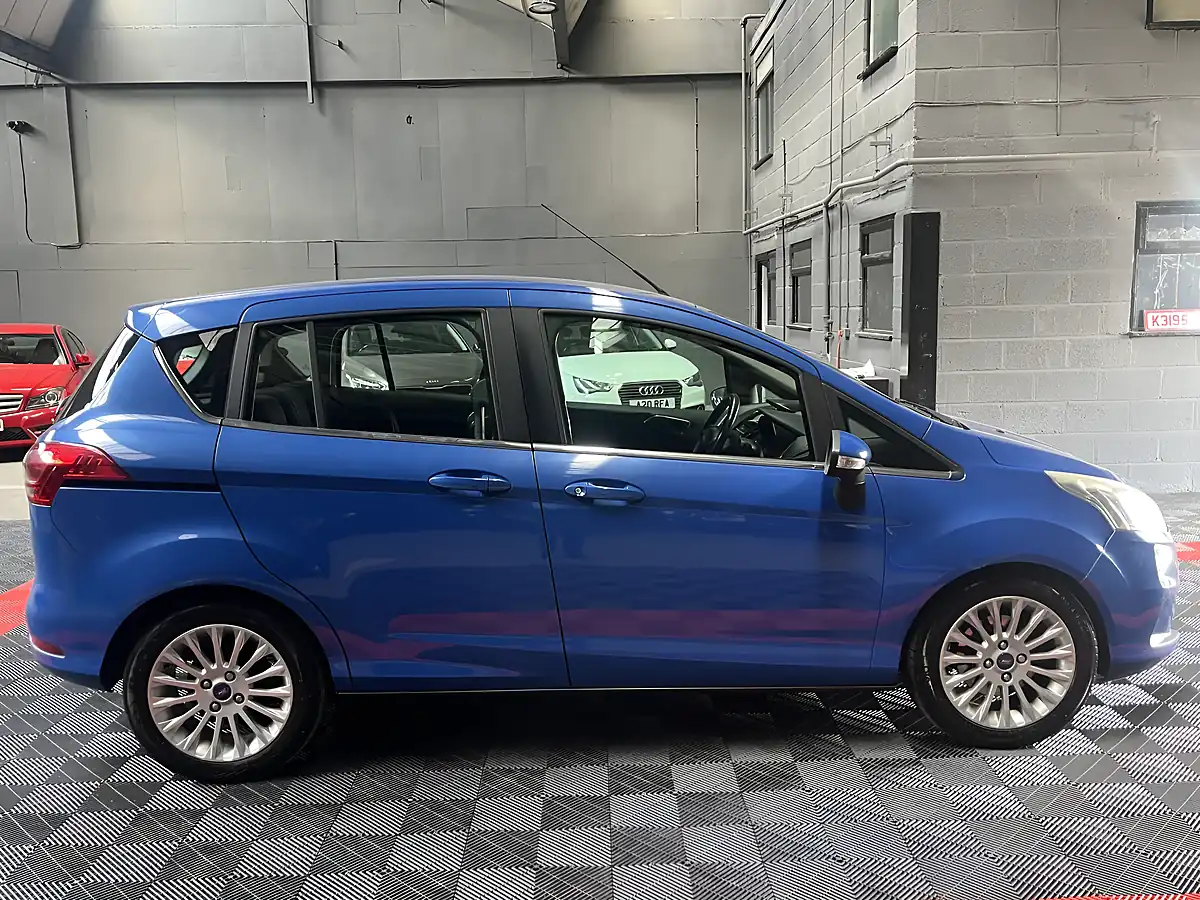 Used 2014 Ford B-Max Titanium Blue - Interior and Exterior details 7