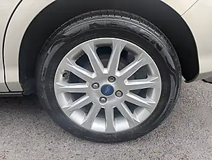 Used 2014 Ford B-Max Titanium Silver - Interior and Exterior details 11
