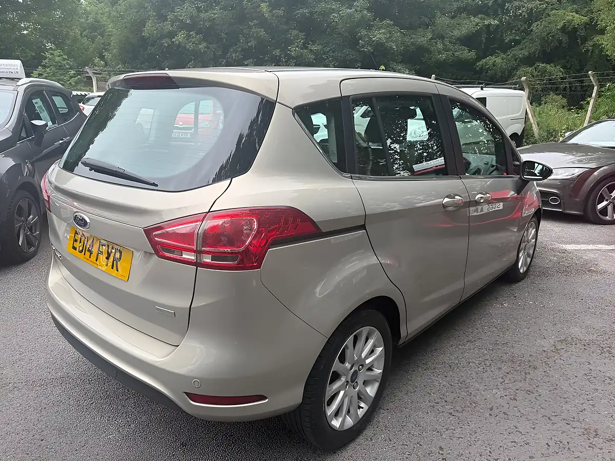 Used 2014 Ford B-Max Titanium Silver - Interior and Exterior details 7