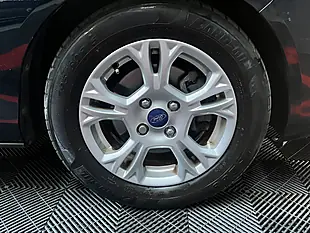 Used 2014 Ford B-Max Zetec Black - Interior and Exterior details 7