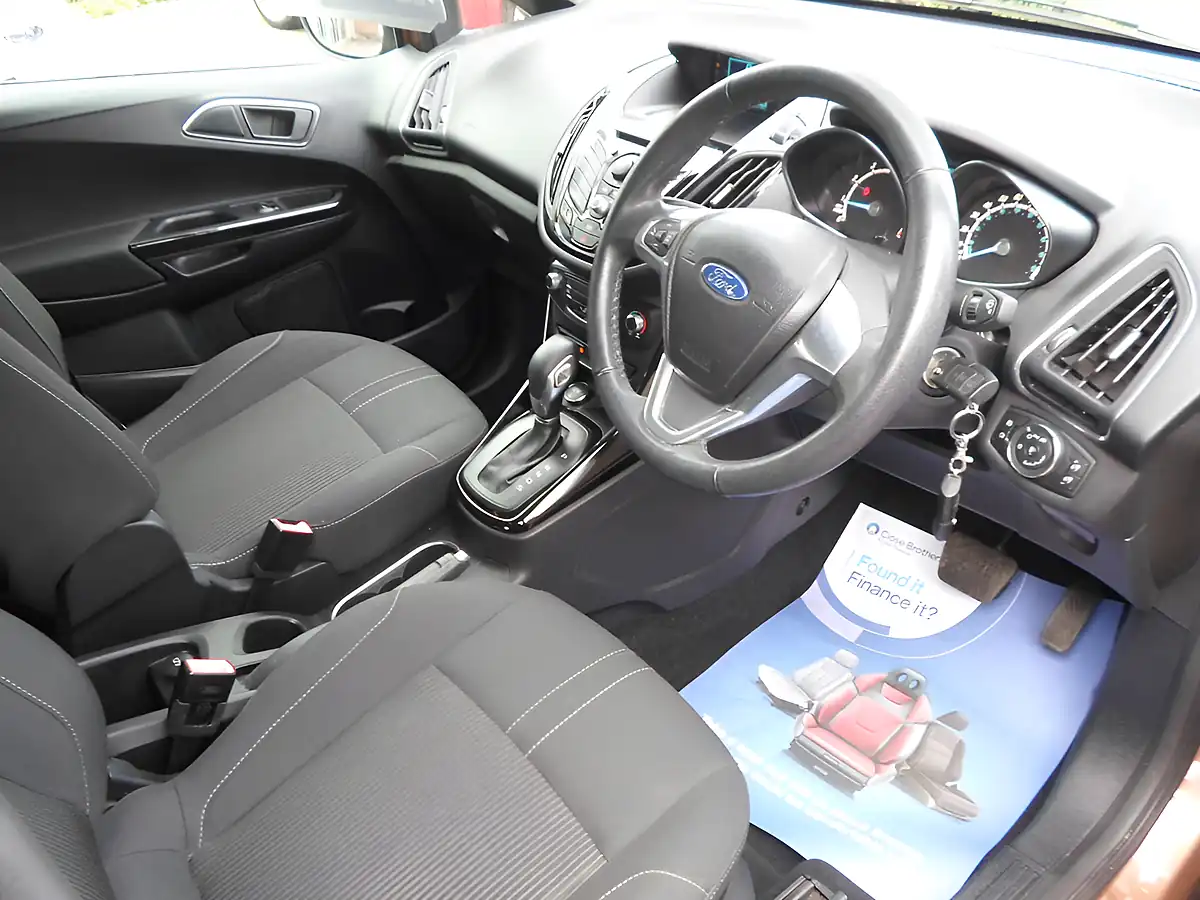 Used 2014 Ford B-Max Zetec Gold - Interior and Exterior details 3