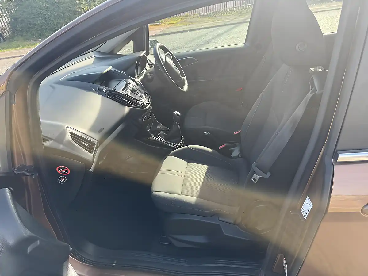 Used 2014 Ford B-Max Zetec - Interior and Exterior details 10