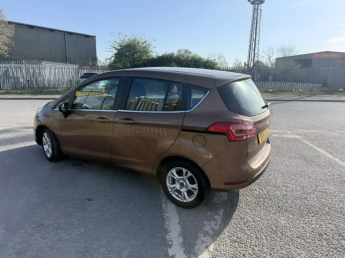 Used 2014 Ford B-Max Zetec - Interior and Exterior details 9