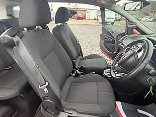 Used 2014 Ford B-Max Zetec Red - Interior and Exterior details 15