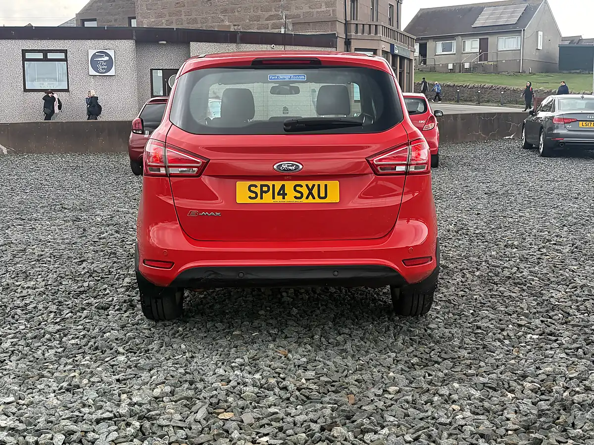 Used 2014 Ford B-Max Zetec Red - Interior and Exterior details 7