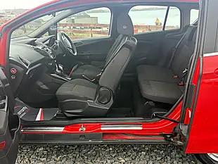 Used 2014 Ford B-Max Zetec Red - Interior and Exterior details 9