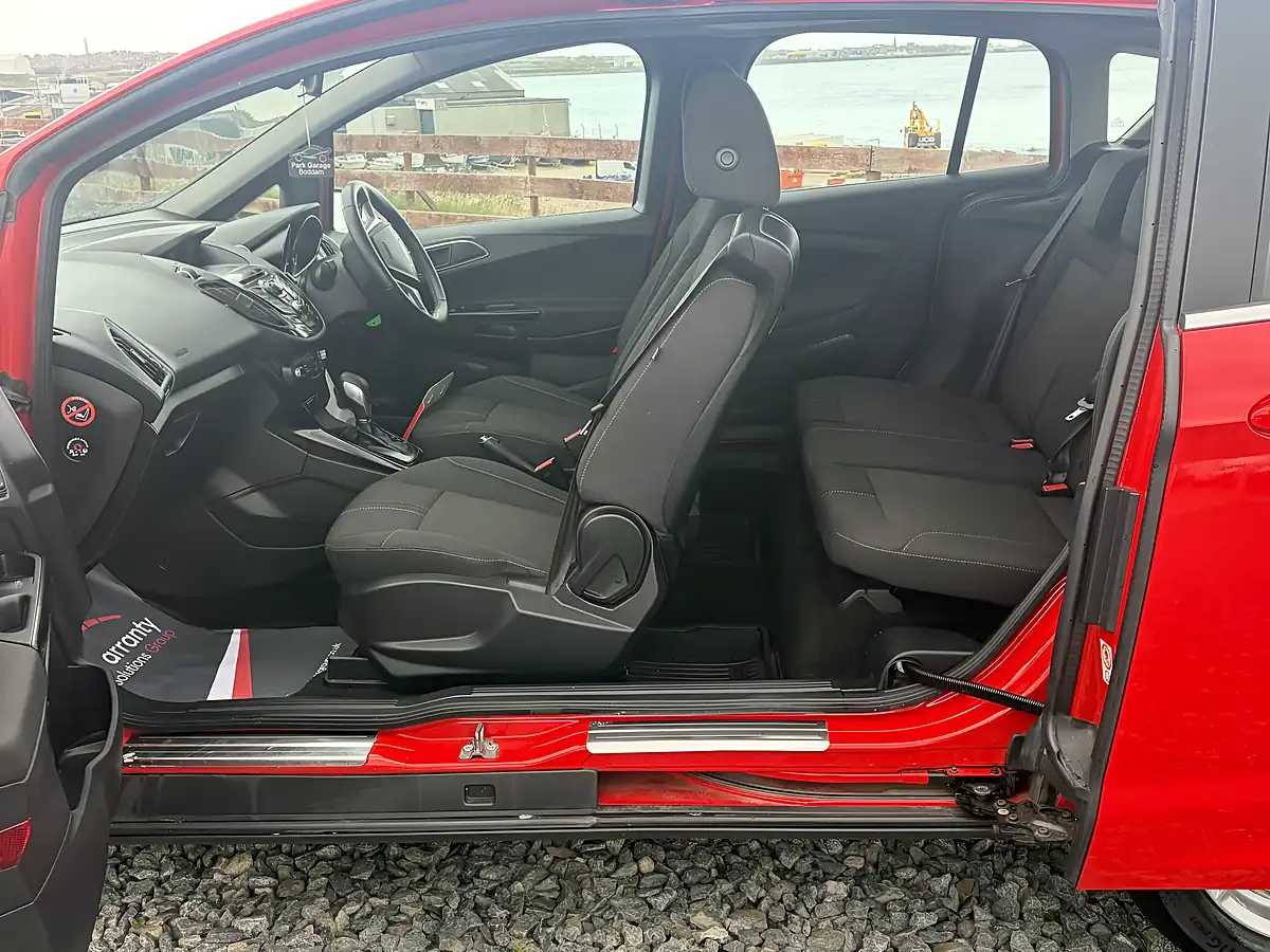 Used 2014 Ford B-Max Zetec Red - Interior and Exterior details 9