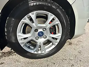 Used 2014 Ford B-Max Zetec Silver - Interior and Exterior details 13