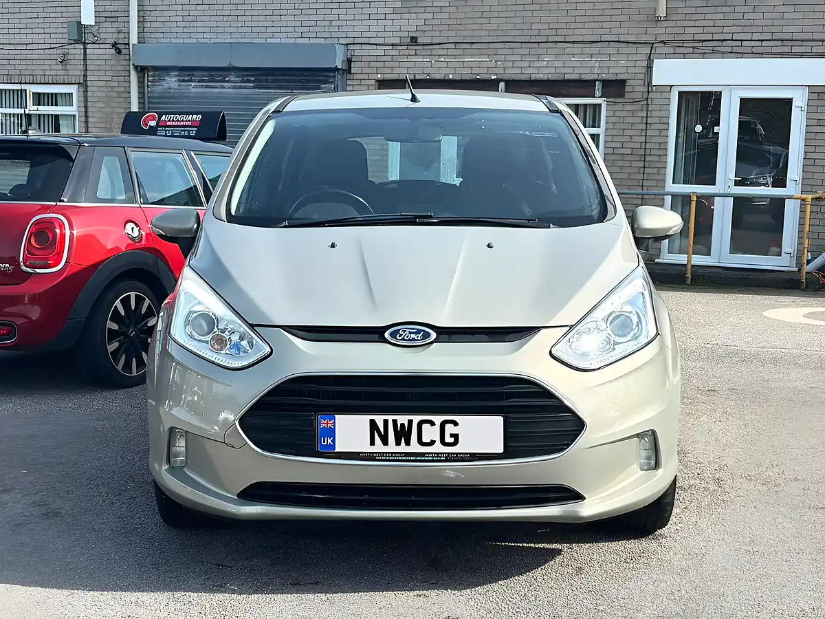 Used 2014 Ford B-Max Zetec Silver - Interior and Exterior details 3