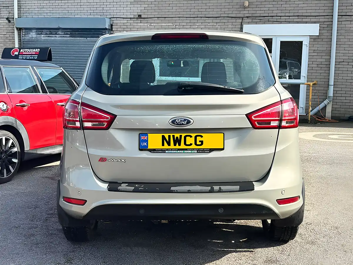 Used 2014 Ford B-Max Zetec Silver - Interior and Exterior details 8