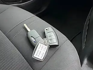 Used 2014 Ford B-Max Zetec Silver - Interior and Exterior details 16