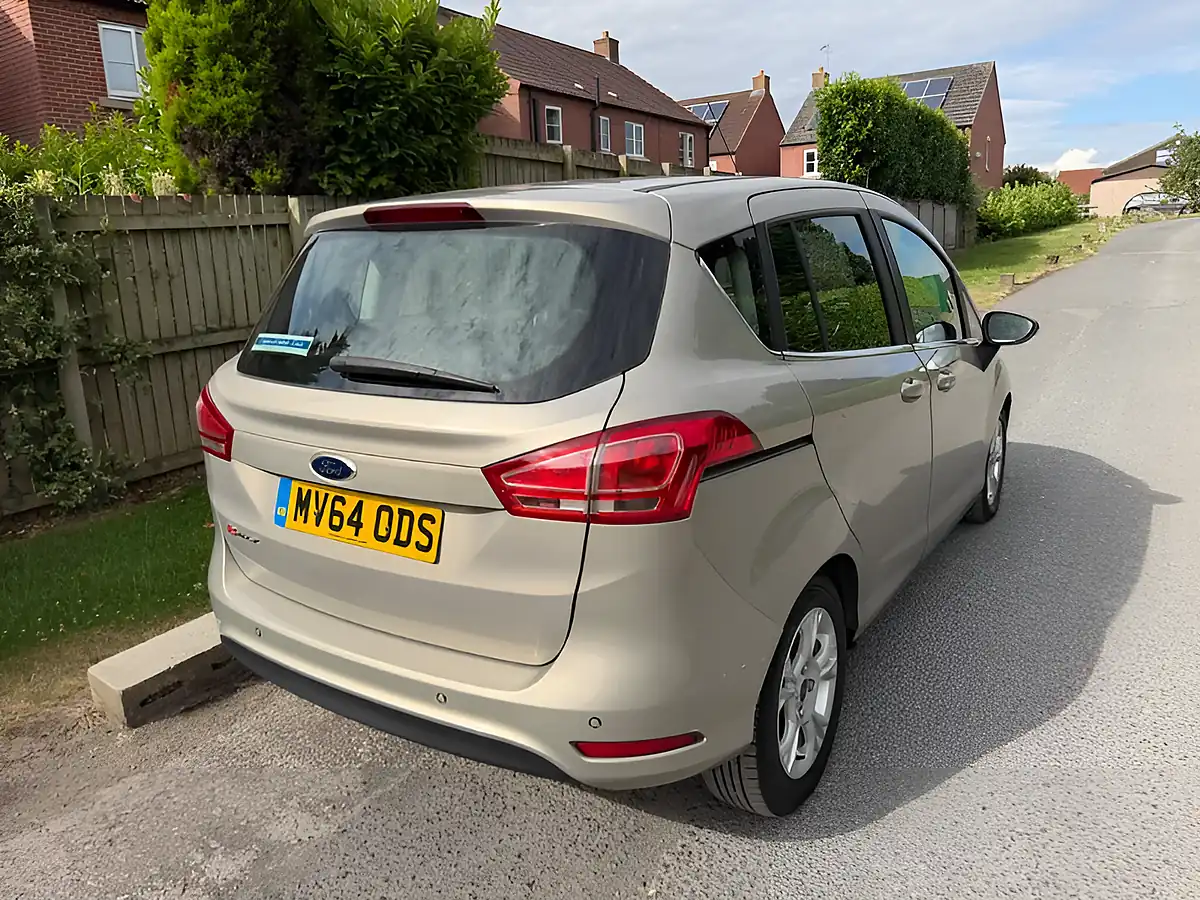 Used 2014 Ford B-Max Zetec Silver - Interior and Exterior details 5