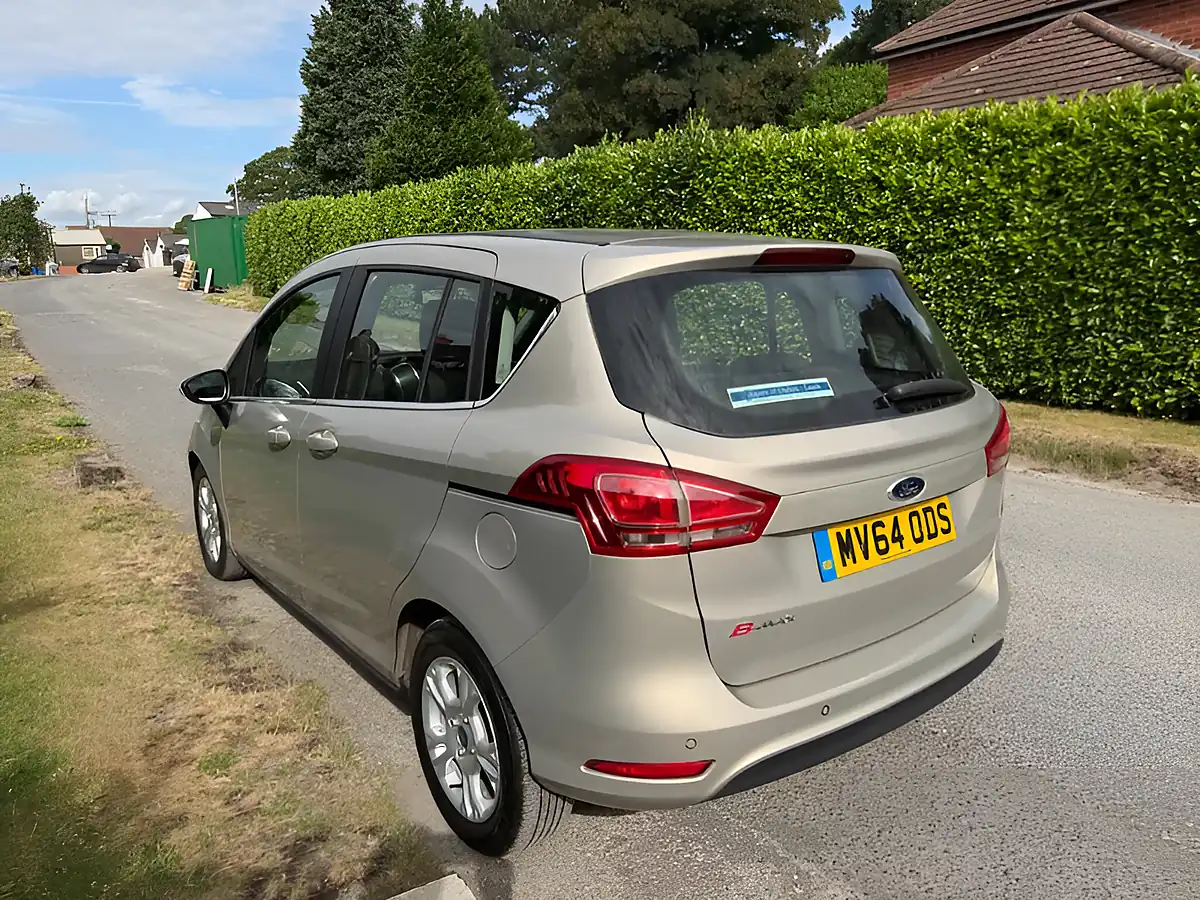 Used 2014 Ford B-Max Zetec Silver - Interior and Exterior details 7
