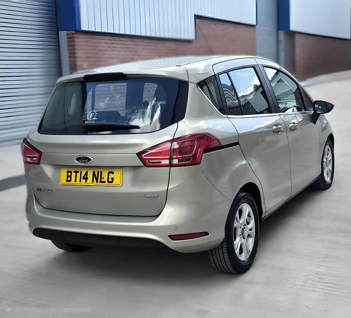 Used 2014 Ford B-Max Zetec Silver - Interior and Exterior details 9