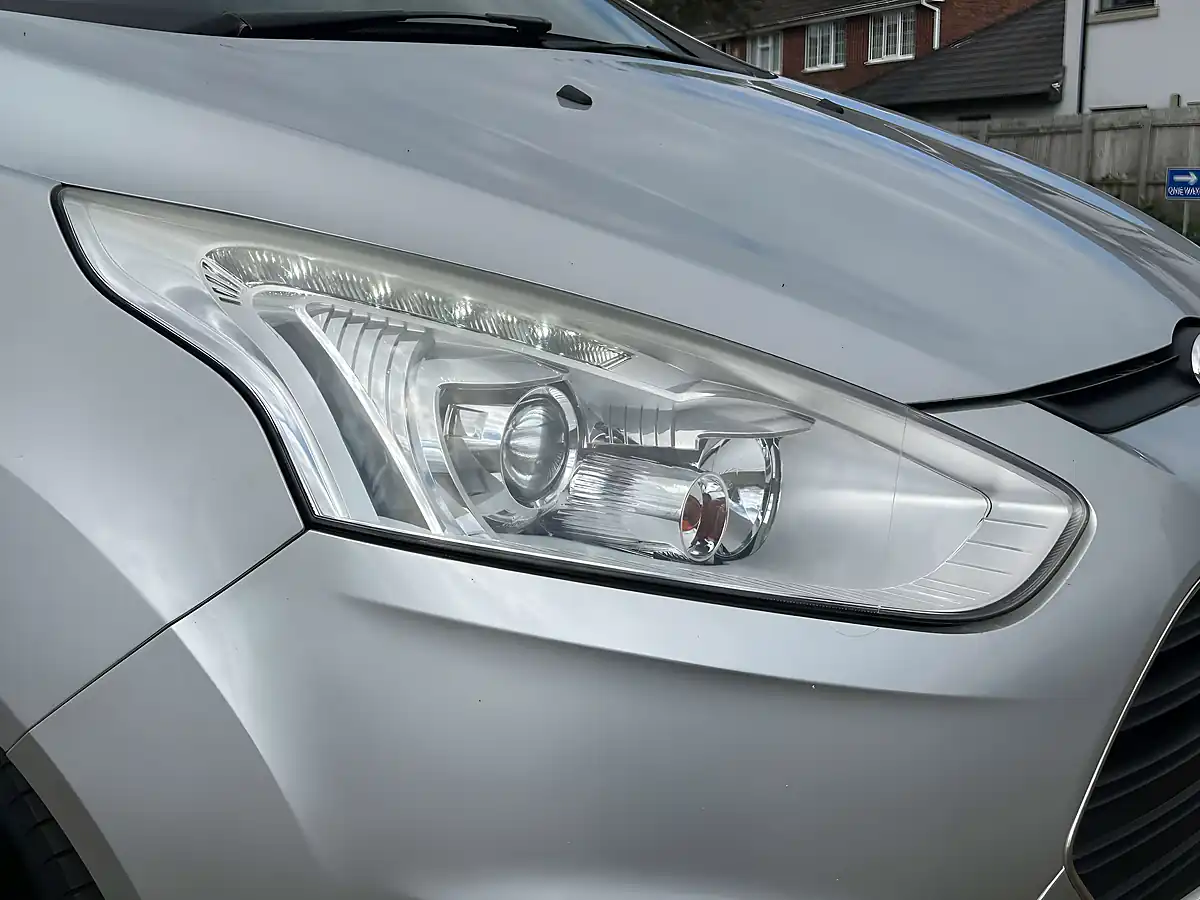 Used 2014 Ford B-Max Zetec Silver - Interior and Exterior details 10
