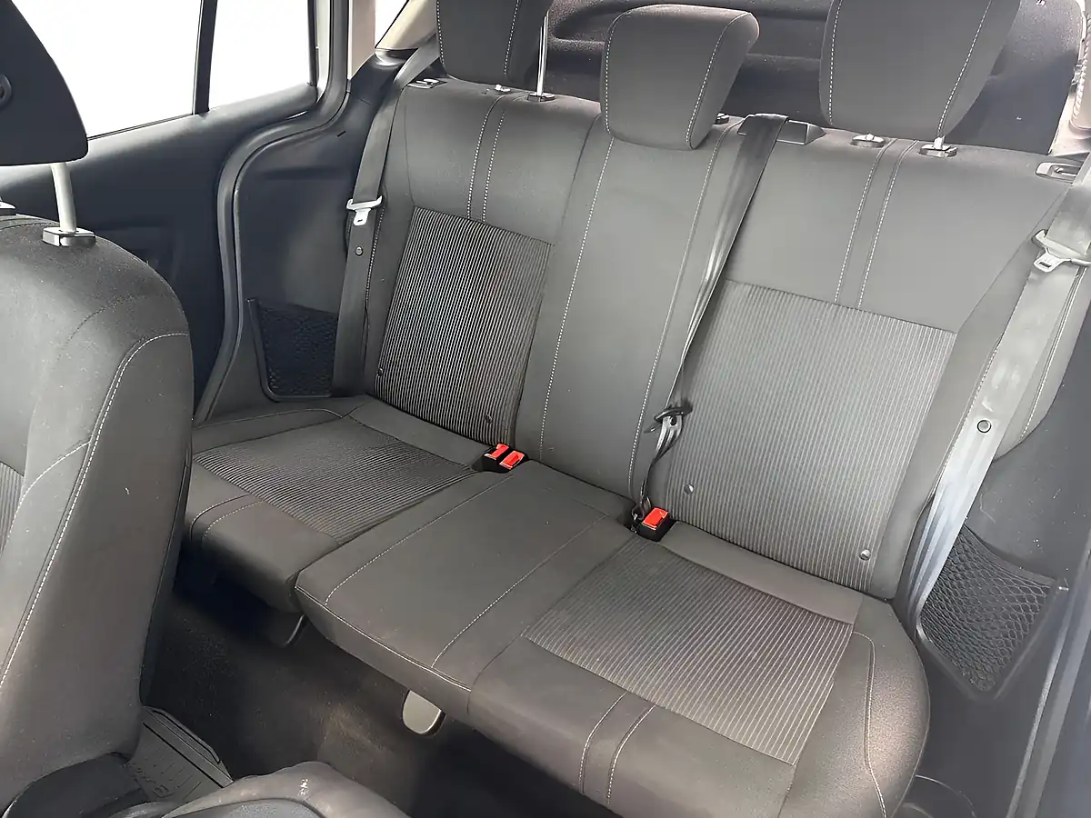 Used 2014 Ford B-Max Zetec Silver - Interior and Exterior details 19