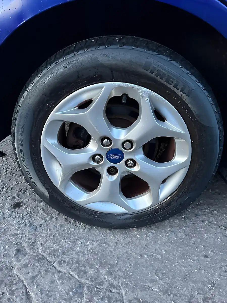 Used 2014 Ford C-Max - Interior and Exterior details 12