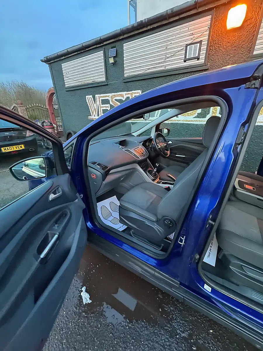 Used 2014 Ford C-Max - Interior and Exterior details 6
