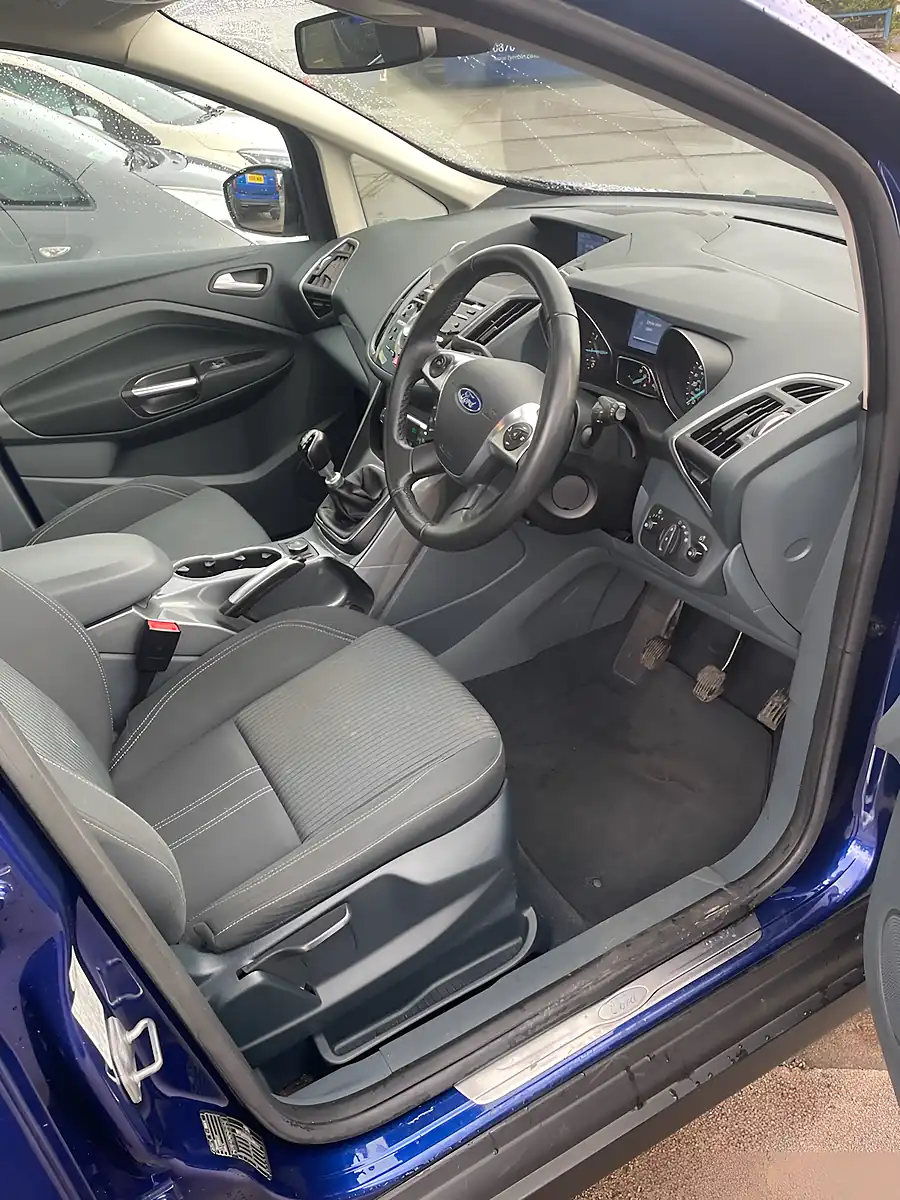 Used 2014 Ford C-Max Titanium Blue - Interior and Exterior details 9