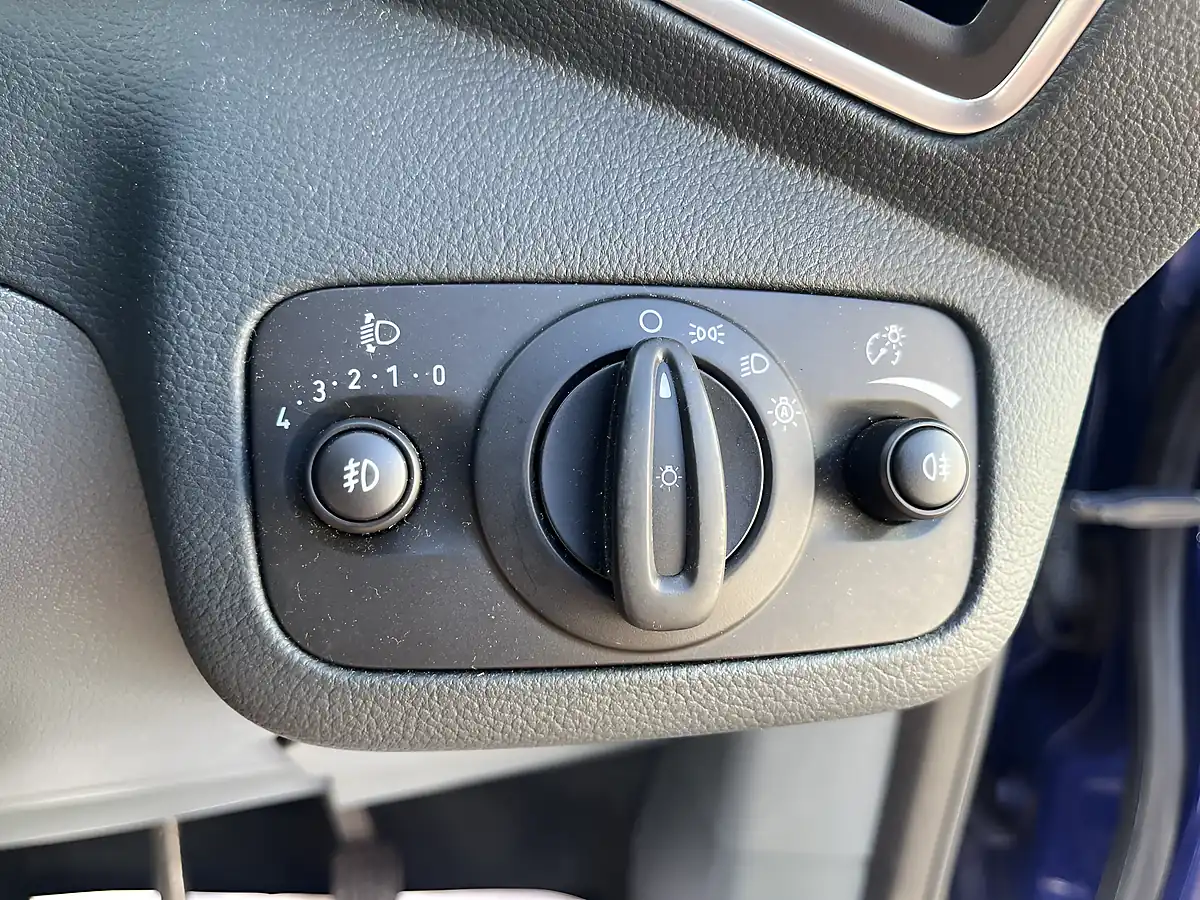 Used 2014 Ford C-Max Titanium Blue - Interior and Exterior details 15