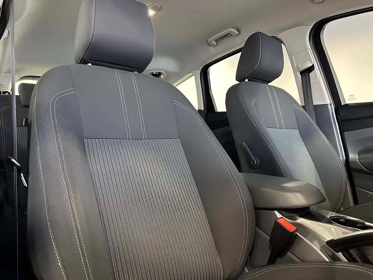 Used 2014 Ford C-Max Titanium Lunar Sky - Interior and Exterior details 11