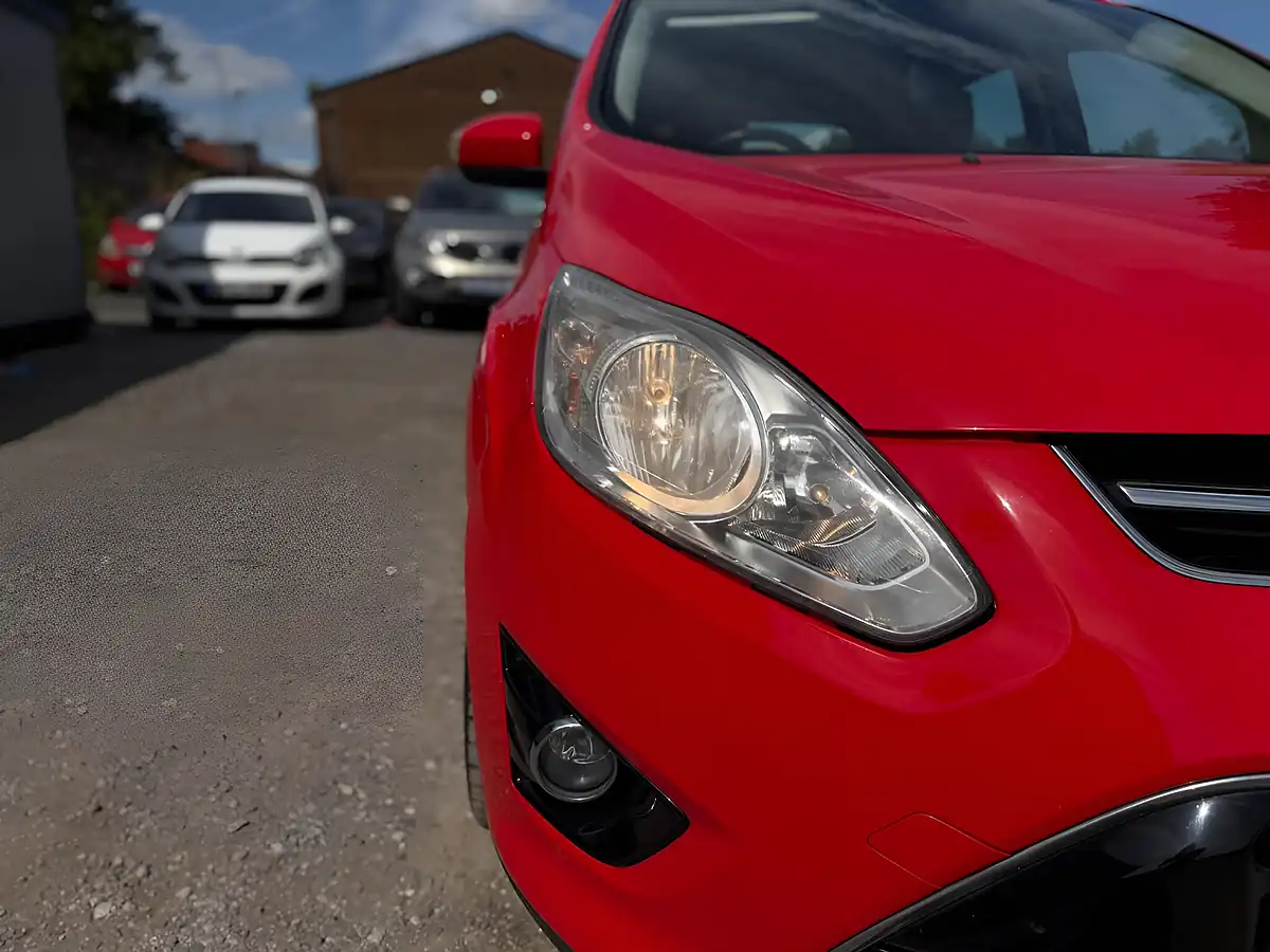 Used 2014 Ford C-Max Titanium Red - Interior and Exterior details 17