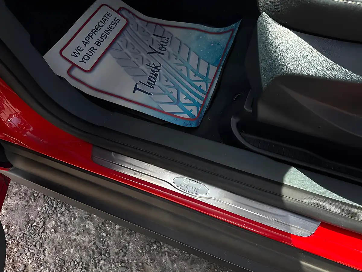 Used 2014 Ford C-Max Titanium Red - Interior and Exterior details 20