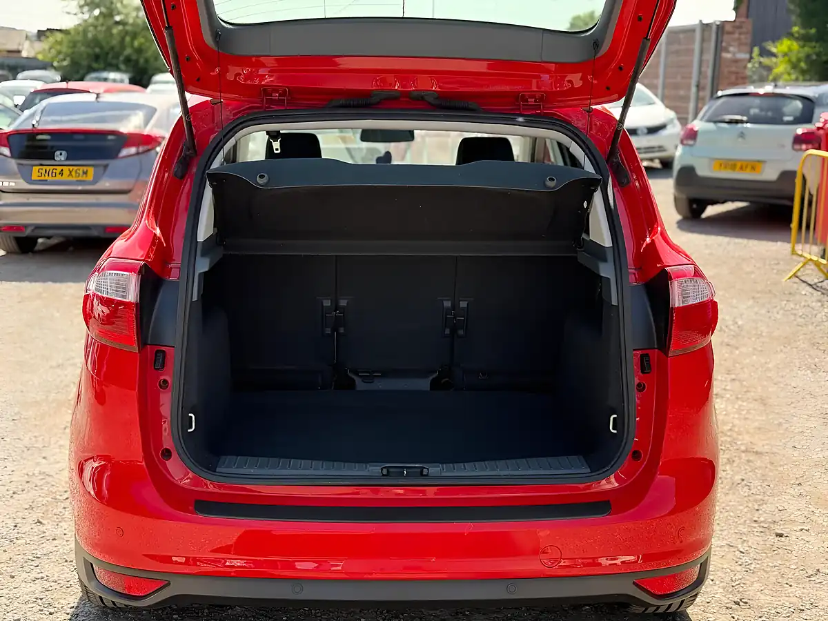 Used 2014 Ford C-Max Titanium Red - Interior and Exterior details 7