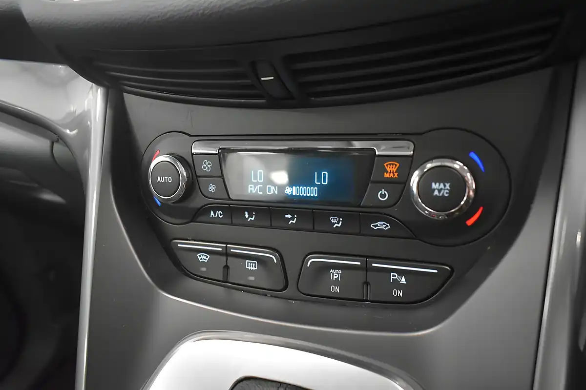 Used 2014 Ford C-Max Titanium X White - Interior and Exterior details 15
