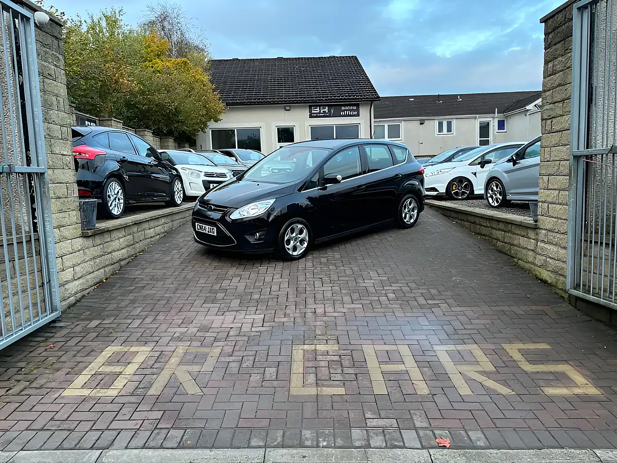 Used 2014 Ford C-Max Zetec Black - Interior and Exterior details 3