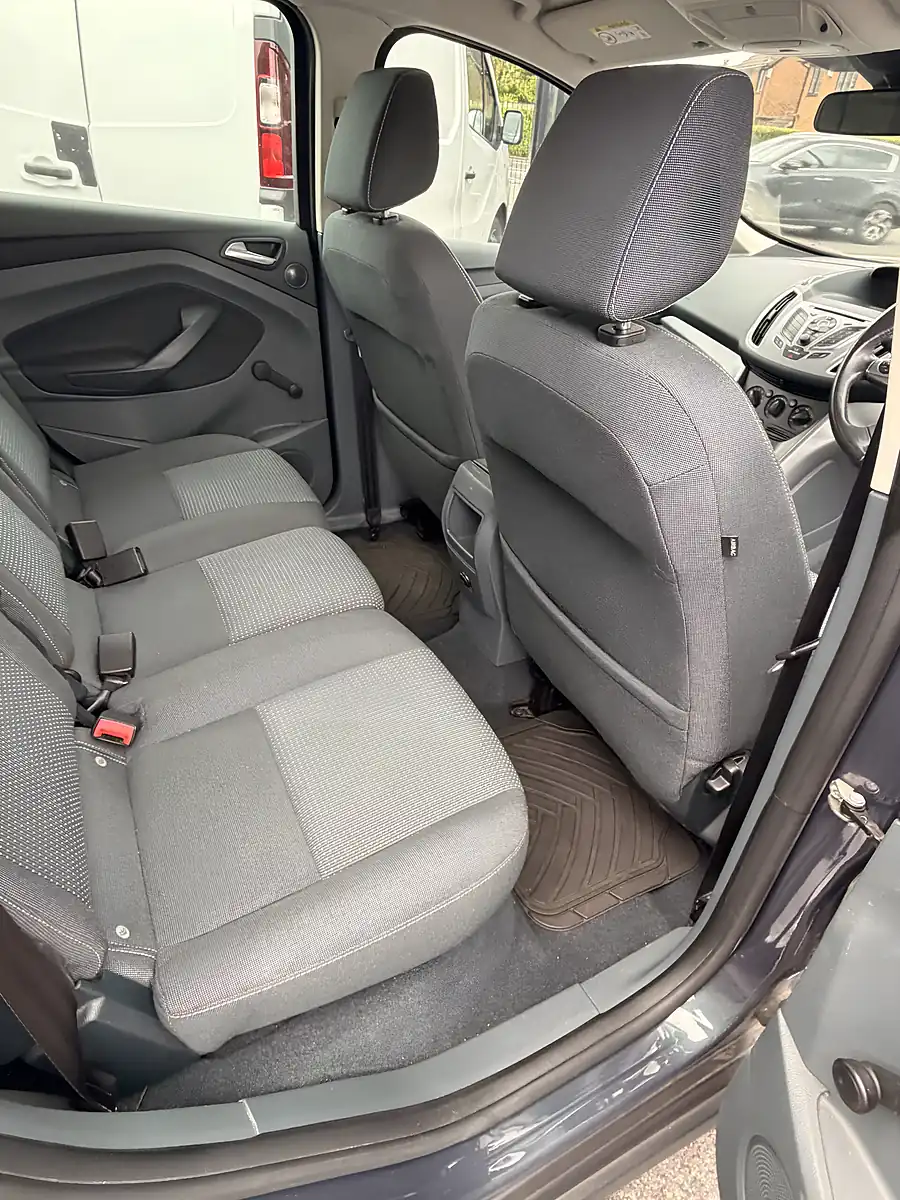Used 2014 Ford C-Max Zetec Blue - Interior and Exterior details 12