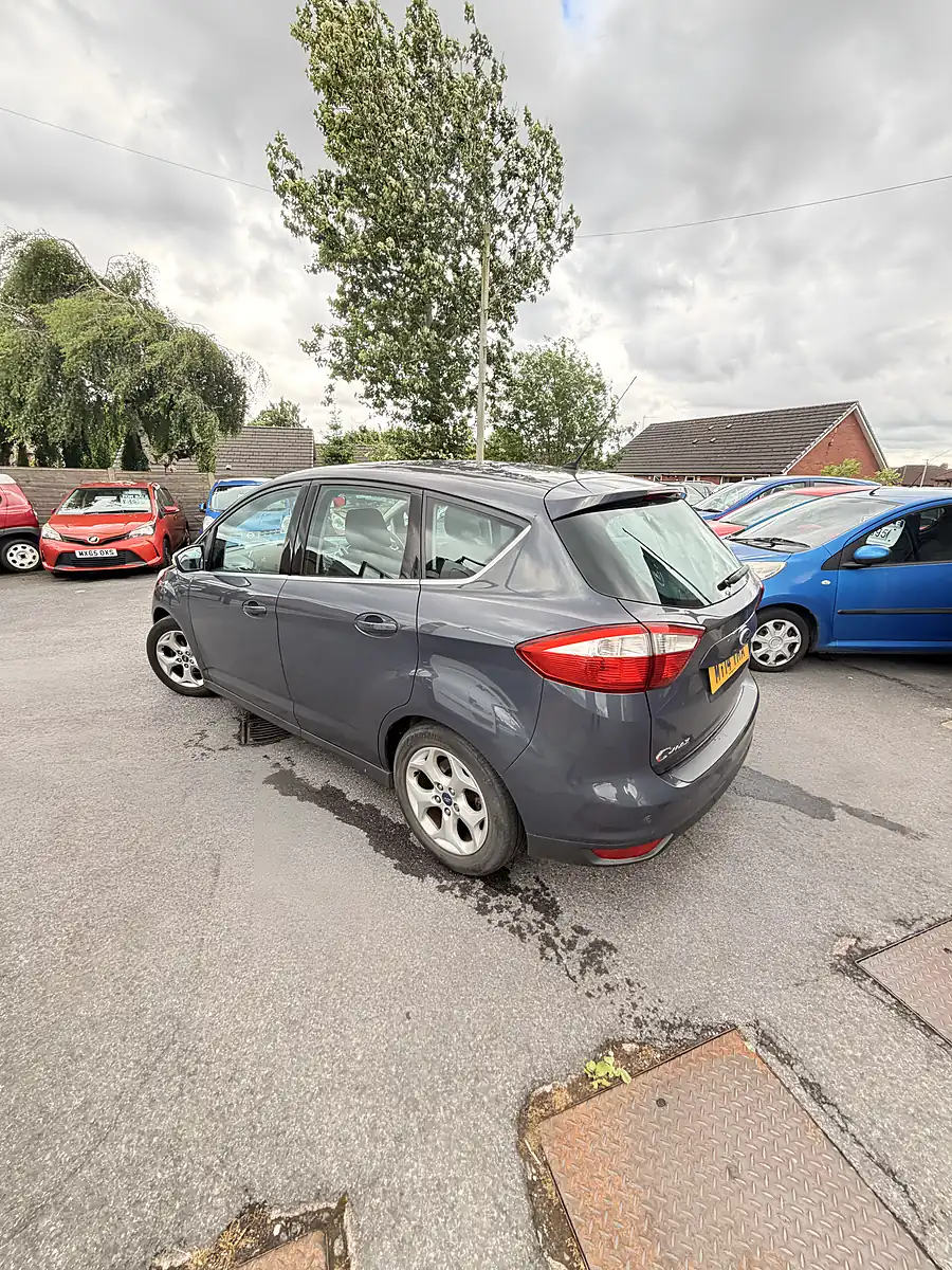 Used 2014 Ford C-Max Zetec Blue - Interior and Exterior details 5
