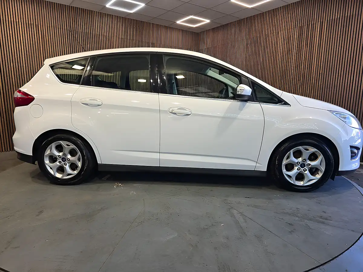 Used 2014 Ford C-Max Zetec White - Interior and Exterior details 2