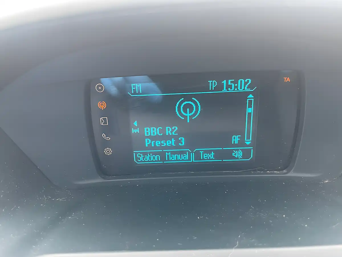 Used 2014 Ford C-Max Zetec White - Interior and Exterior details 16