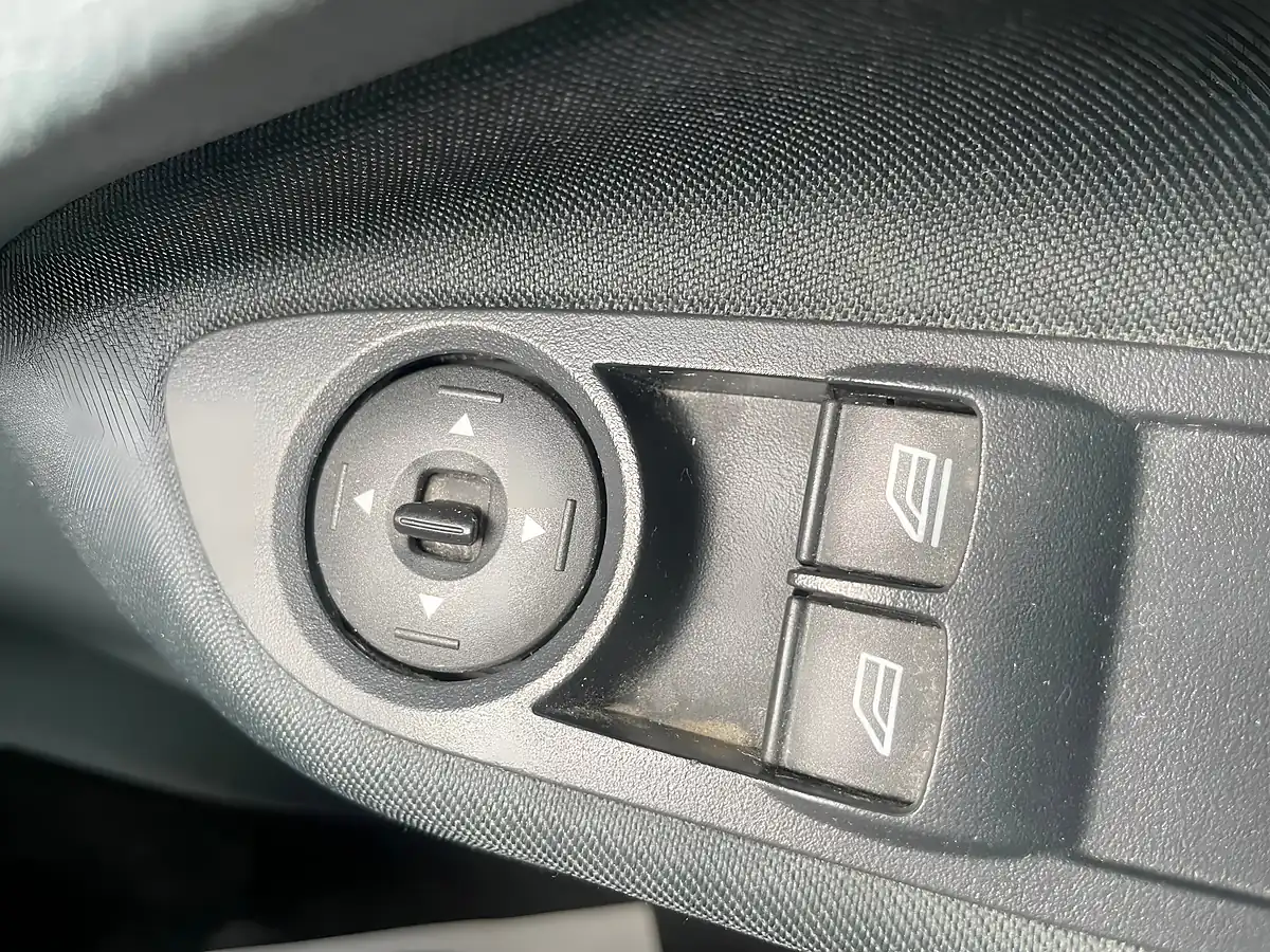 Used 2014 Ford C-Max Zetec White - Interior and Exterior details 19