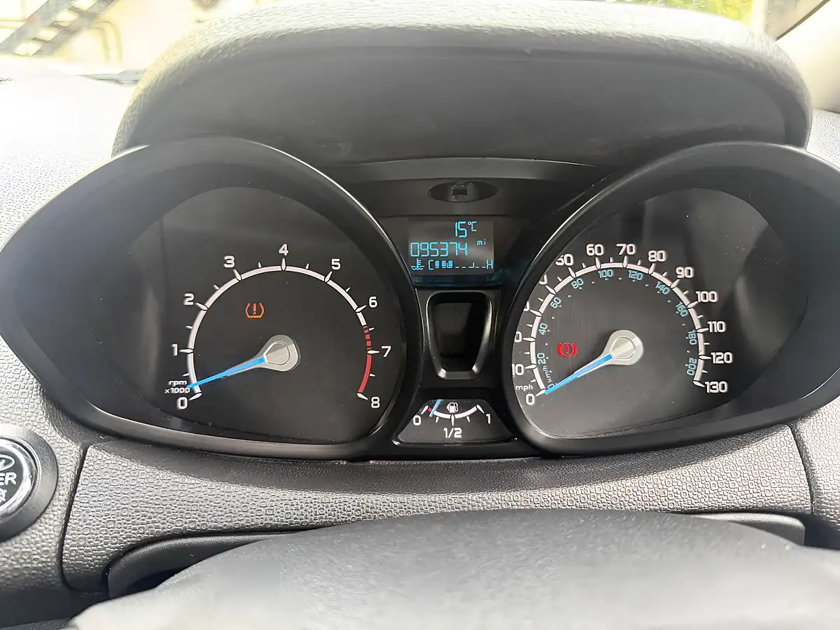 Used 2014 Ford Ecosport Titanium Blue - Interior and Exterior details 13