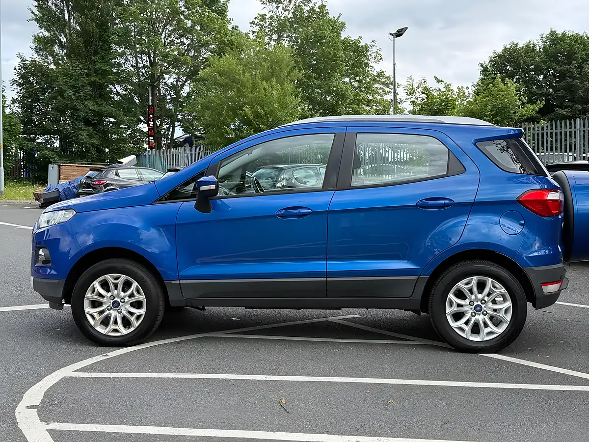Used 2014 Ford Ecosport Titanium Blue - Interior and Exterior details 7
