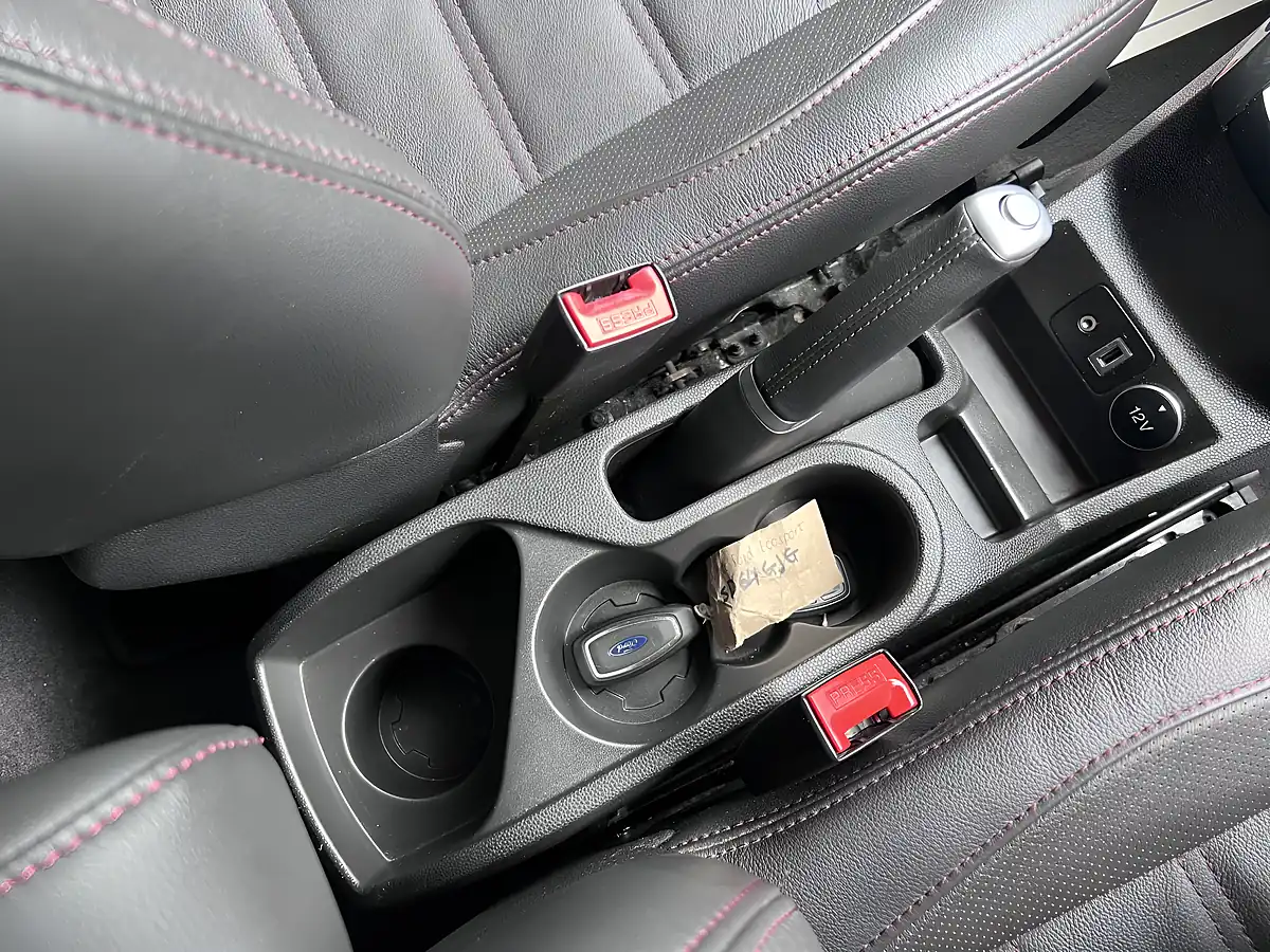 Used 2014 Ford Ecosport Titanium White - Interior and Exterior details 16