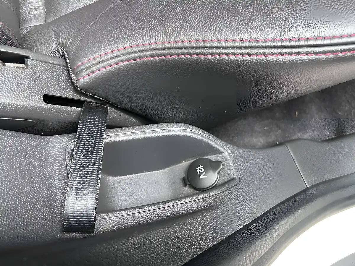 Used 2014 Ford Ecosport Titanium White - Interior and Exterior details 17