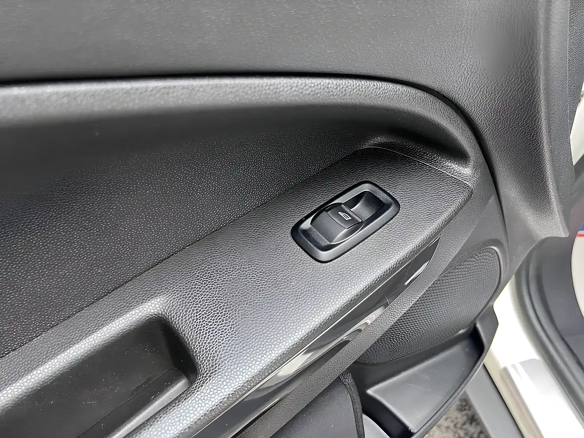 Used 2014 Ford Ecosport Titanium White - Interior and Exterior details 20