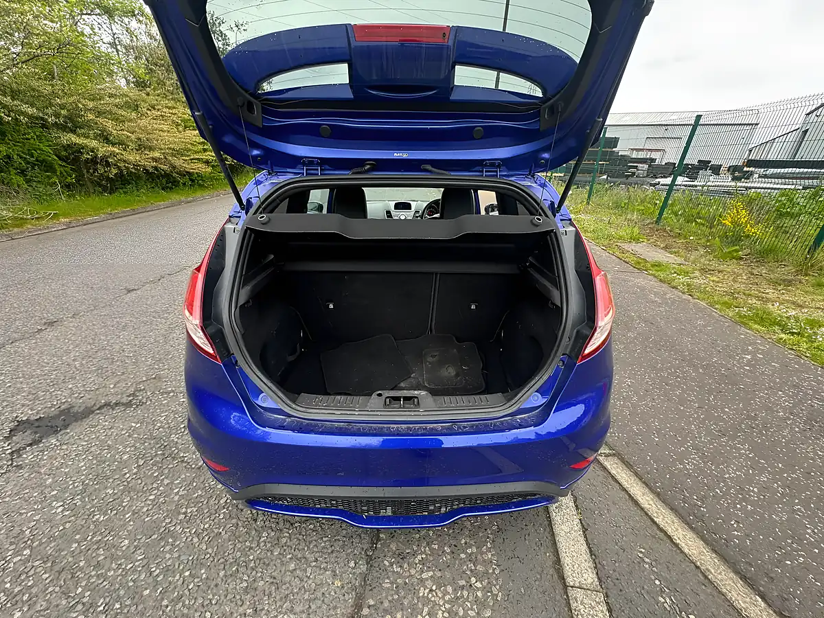 Used 2014 Ford Fiesta ST-2 Blue - Interior and Exterior details 8