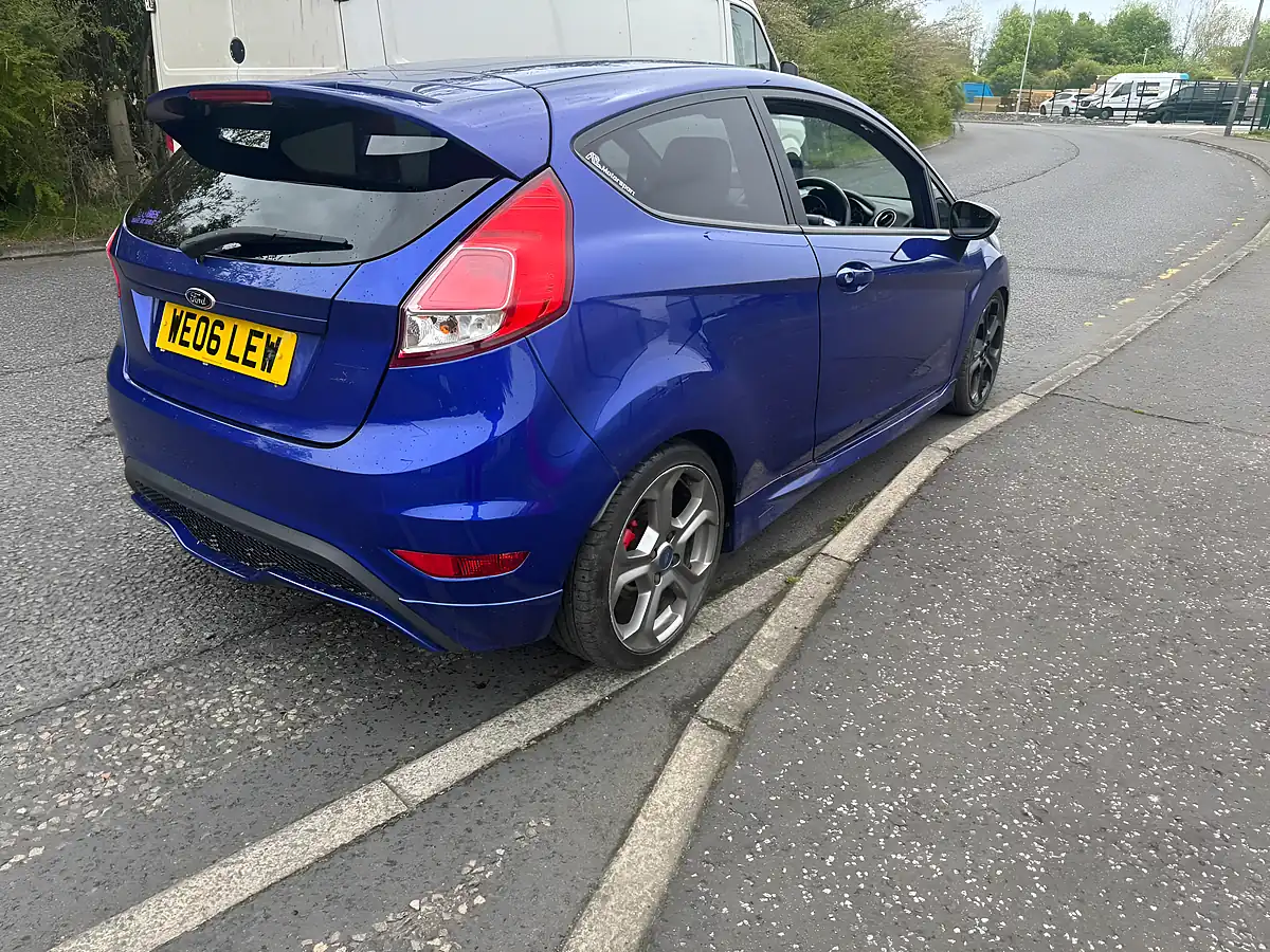 Used 2014 Ford Fiesta ST-2 Blue - Interior and Exterior details 9