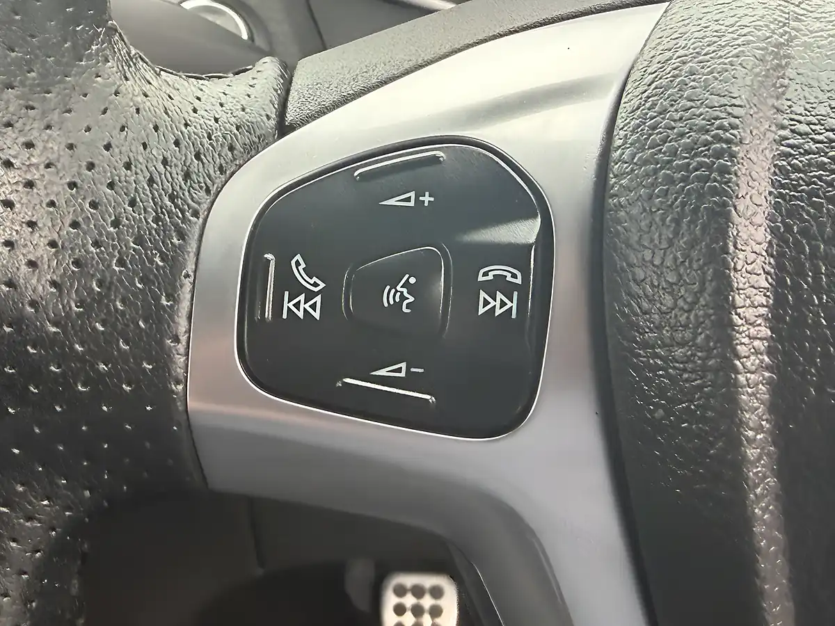 Used 2014 Ford Fiesta ST-2 Blue - Interior and Exterior details 19
