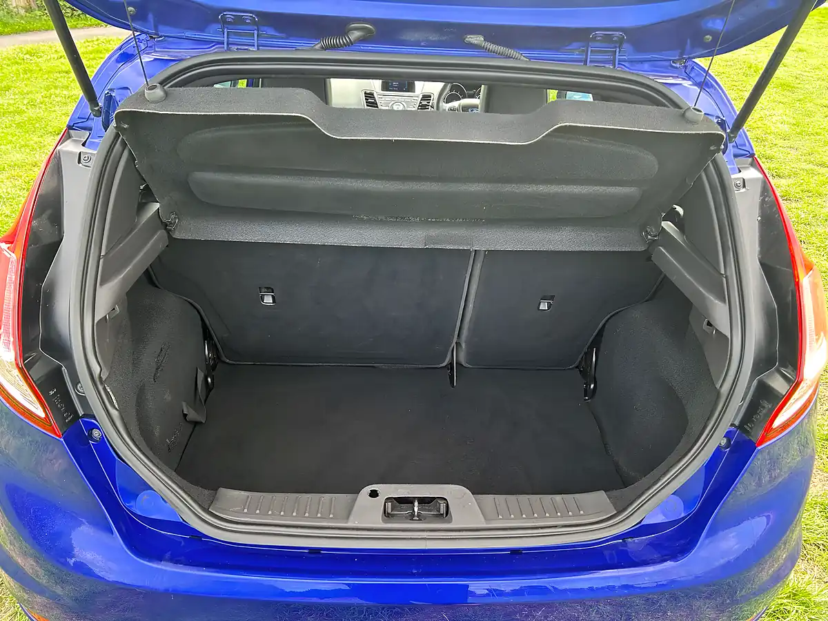 Used 2014 Ford Fiesta ST-2 Blue - Interior and Exterior details 12