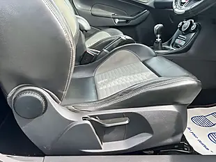 Used 2014 Ford Fiesta ST-2 Blue - Interior and Exterior details 18